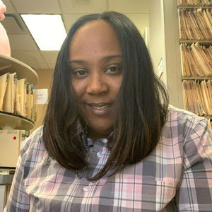 Meet your Posher, Danielle